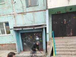 Ход уборки крупногабаритного мусора проверил врио главы Нерюнгринского района