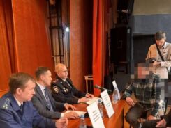 Выездной прием граждан в Серебряном Бору и Беркаките провел прокурор города Нерюнгри