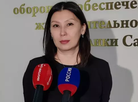 Три единицы спецтехники и полторы тонны гуманитарного груза передадут в зону СВО
