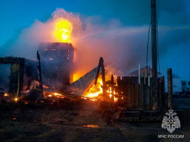 В последний день лета в Нерюнгри сгорела баня