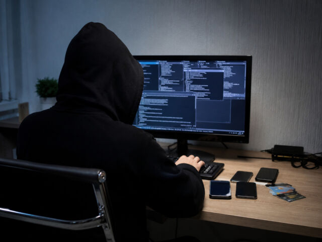 В Якутии выросло число телефонных мошенничеств: ущерб превысил 232 миллиона рублей
